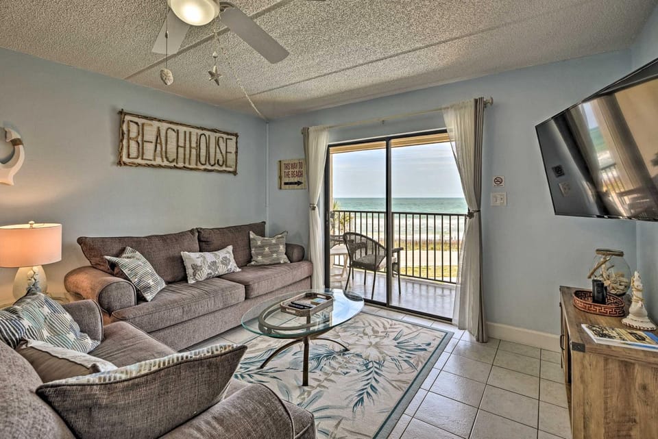 Oceanfront Ormond Beach Getaway w/ Balcony! House in Ormond By The Sea
