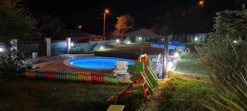 Night, Garden, Garden view, Pool view, Swimming pool