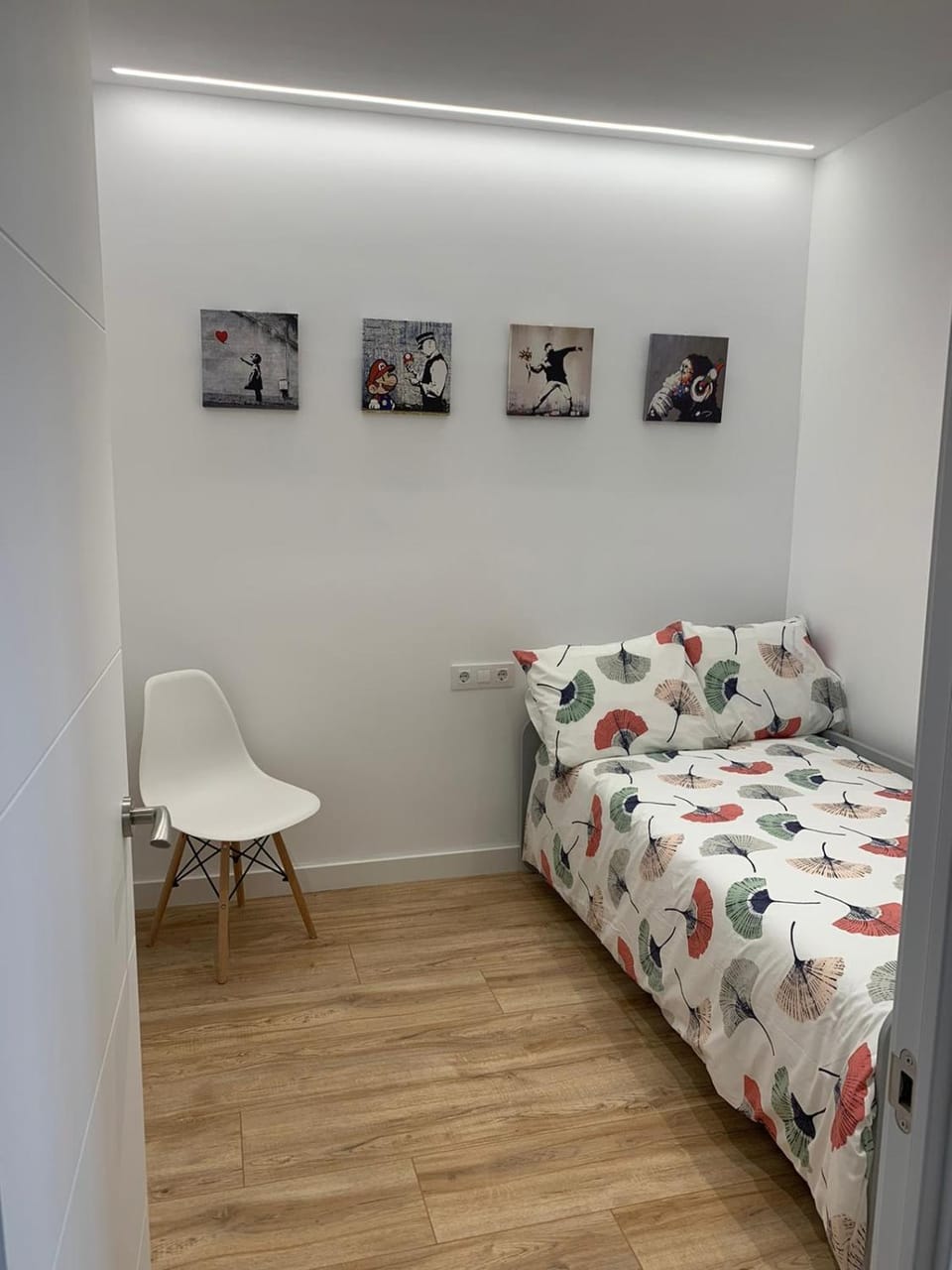 Bed, Bedroom
