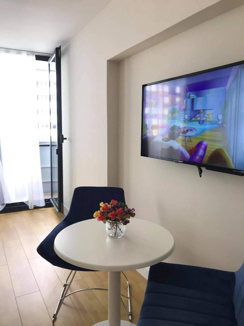 TV and multimedia, Dining area