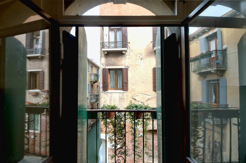 View (from property/room), Balcony/Terrace