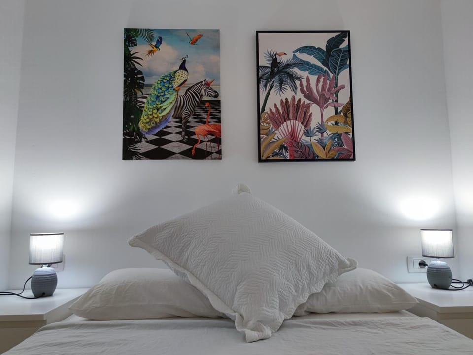 Bed, Bedroom