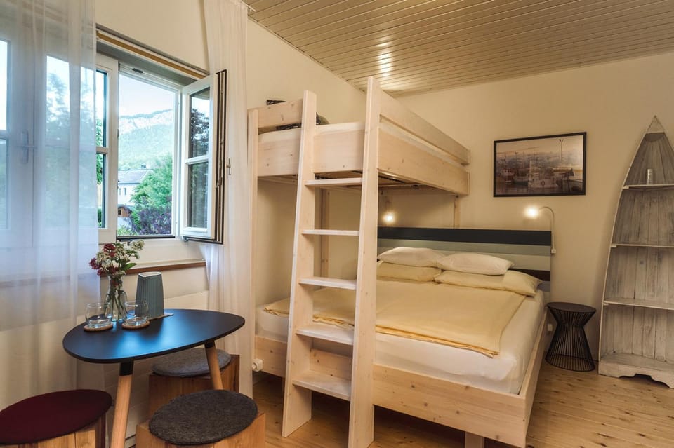 Bed, Photo of the whole room, Bedroom, bunk bed