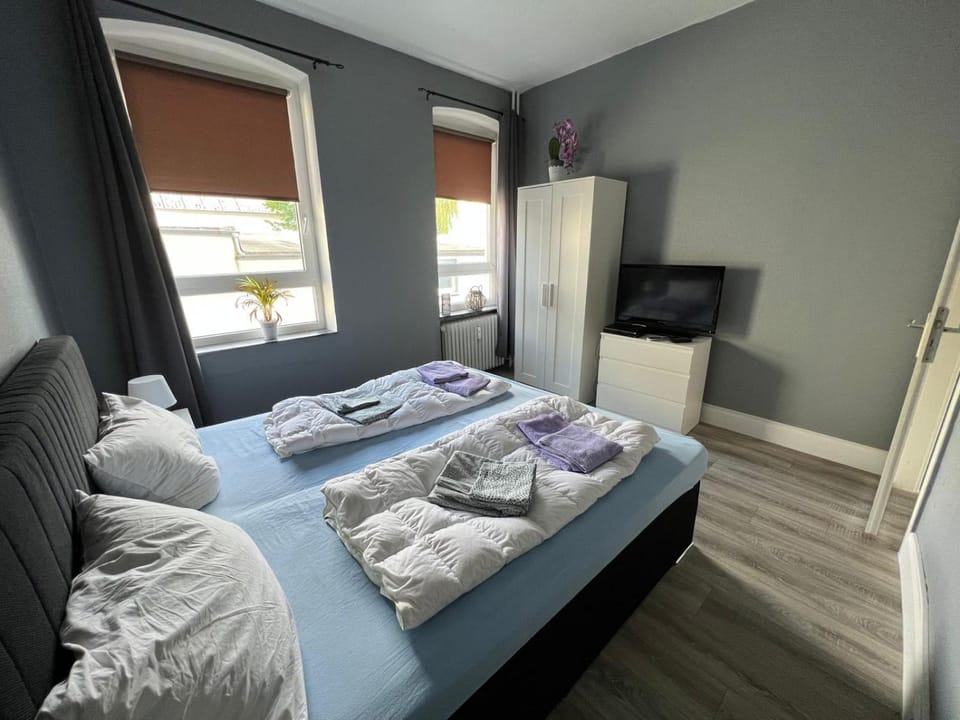 Bed, TV and multimedia, internet, storage, wardrobe