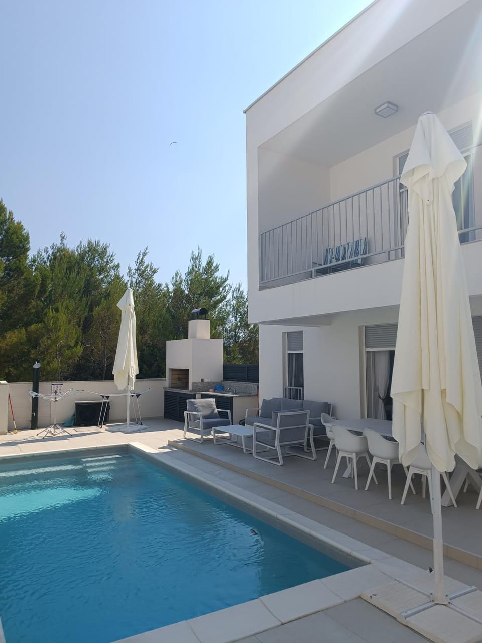 Property building, Patio, Balcony/Terrace, Swimming pool