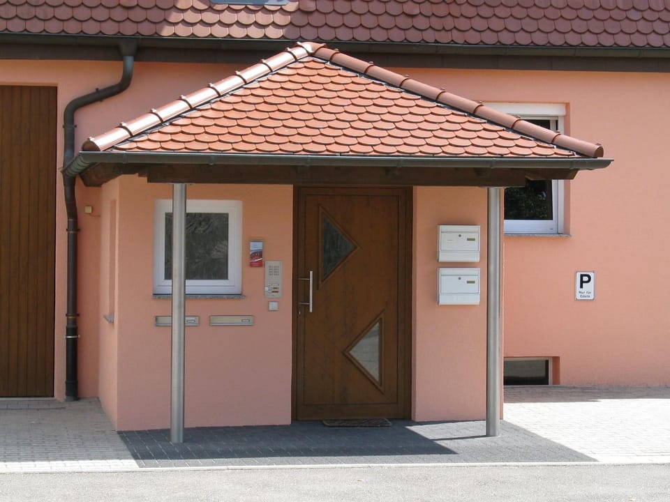 Facade/entrance, Day
