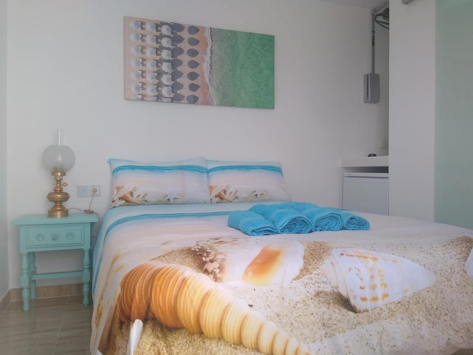 La Isla habitacion independiente con baño privado y jardín Vacation rental in Santiago de la Ribera