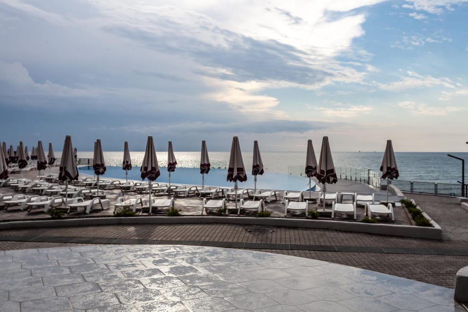 Natural landscape, Sea view, Swimming pool, sunbed
