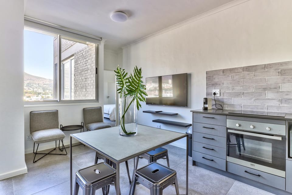 Perspectives 2 Bedroom/ 2 Bathroom Apartment Apartment in Cape Town