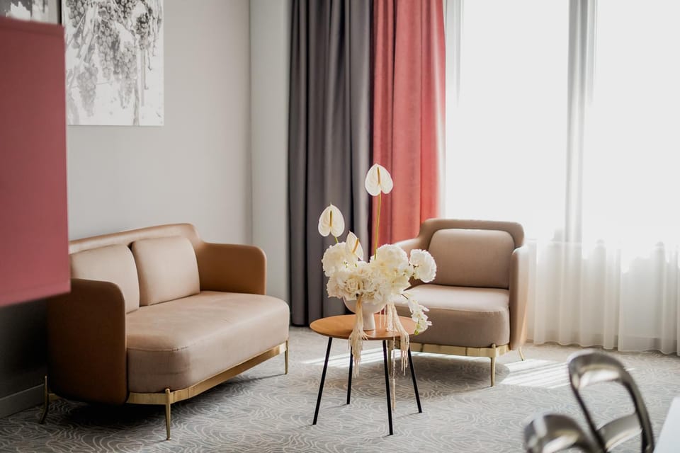 Living room, Seating area