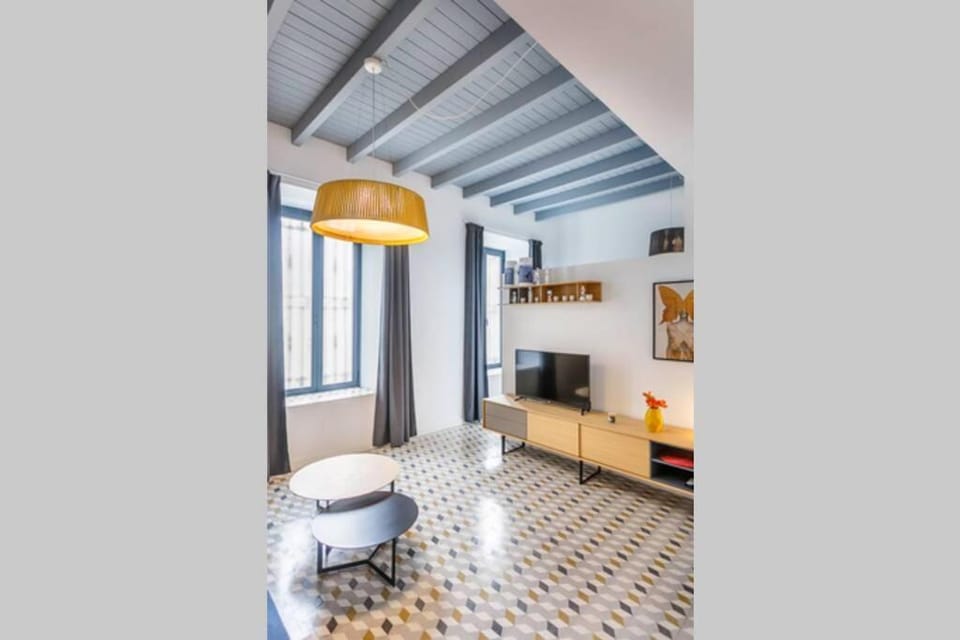 Lounge or bar