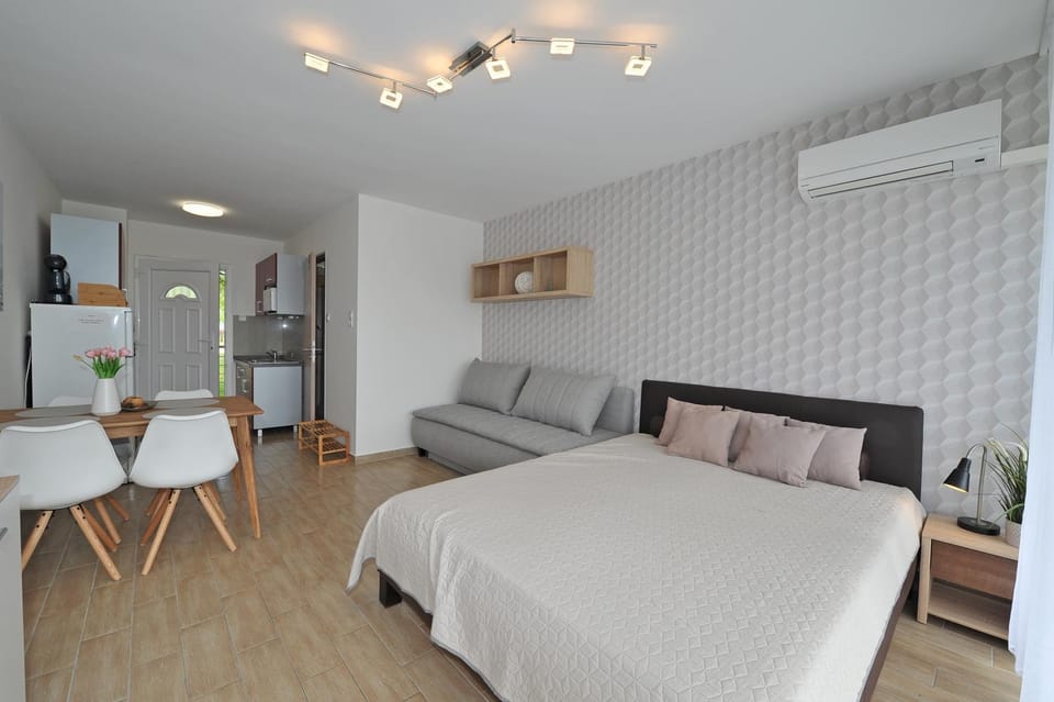 Bella Rosa Apartman Apartment in Hungary
