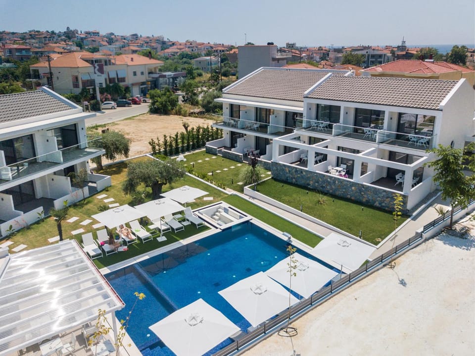 Epicentrum Suites Bed and Breakfast in Limenaria