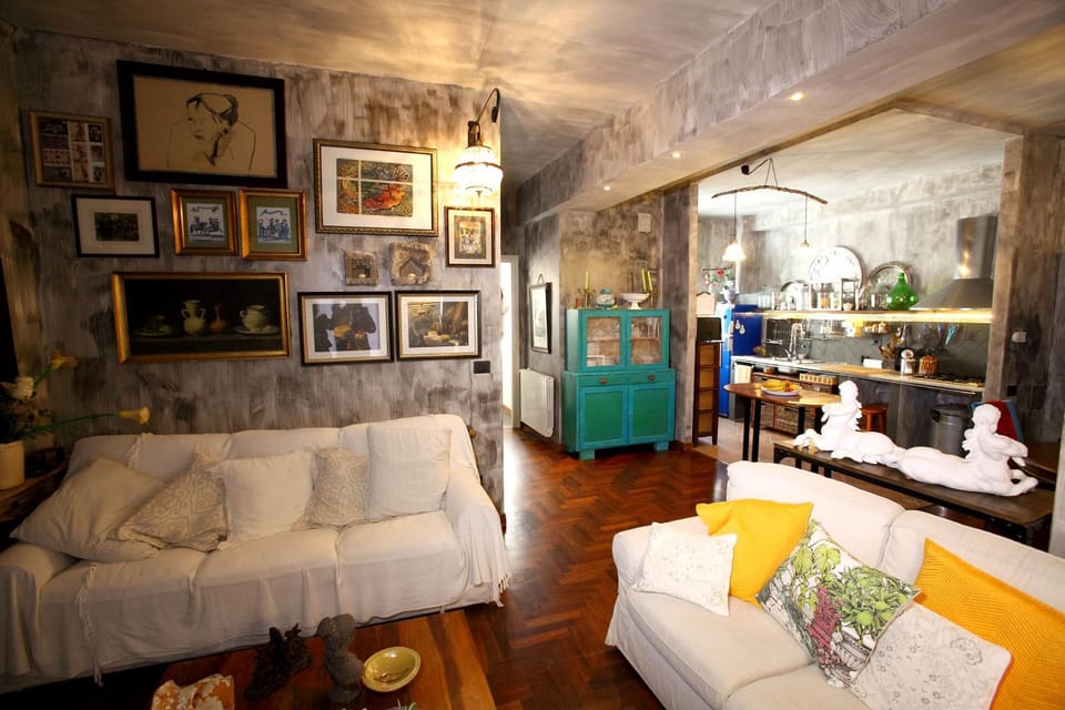 Communal lounge/ TV room, Living room, Lobby or reception, Lounge or bar, Seating area, Dining area, Communal kitchen, Internal: Not applicable to any particular room