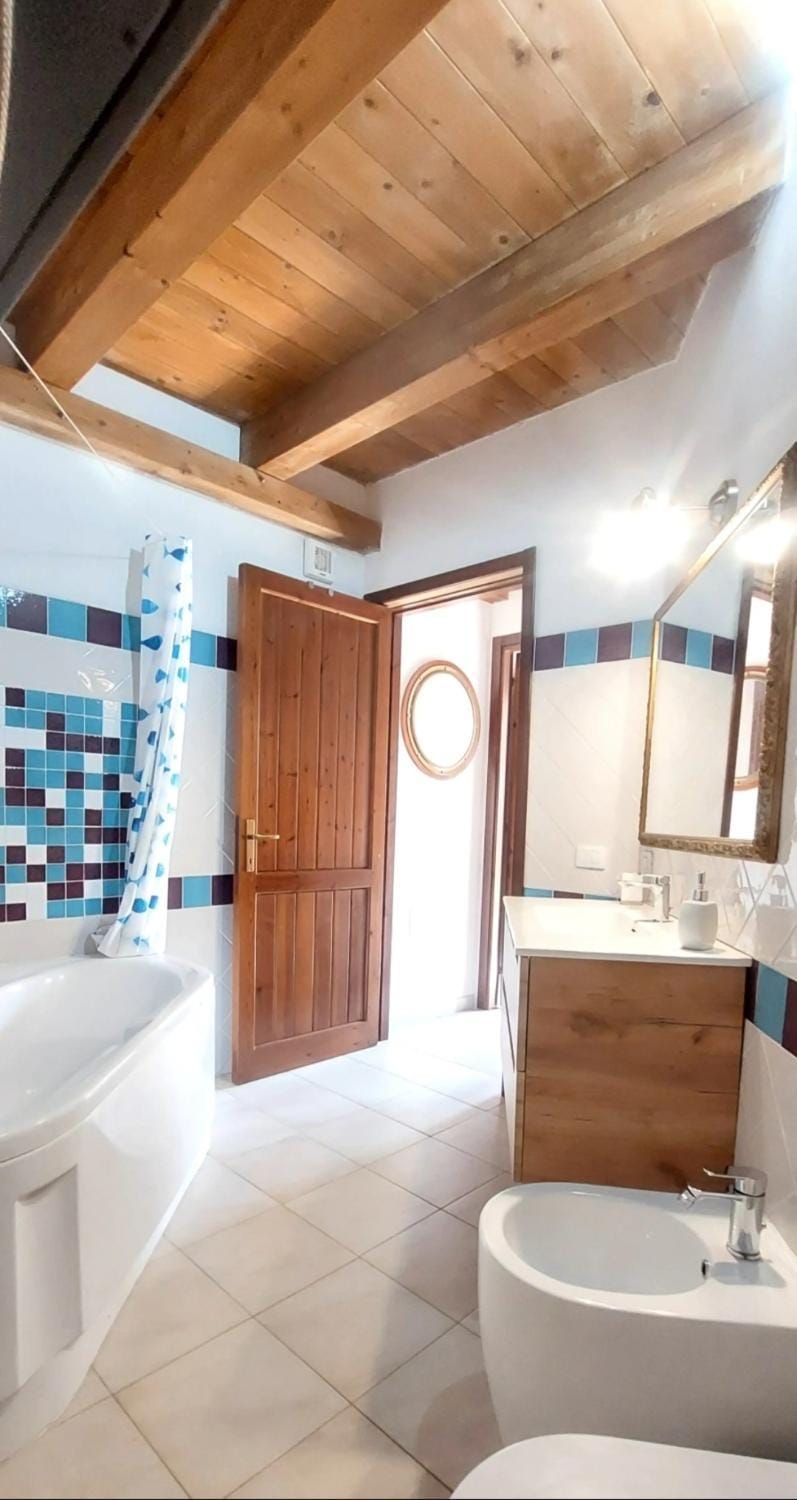 Cozy in the Center with Terrace Apartment in Cagliari