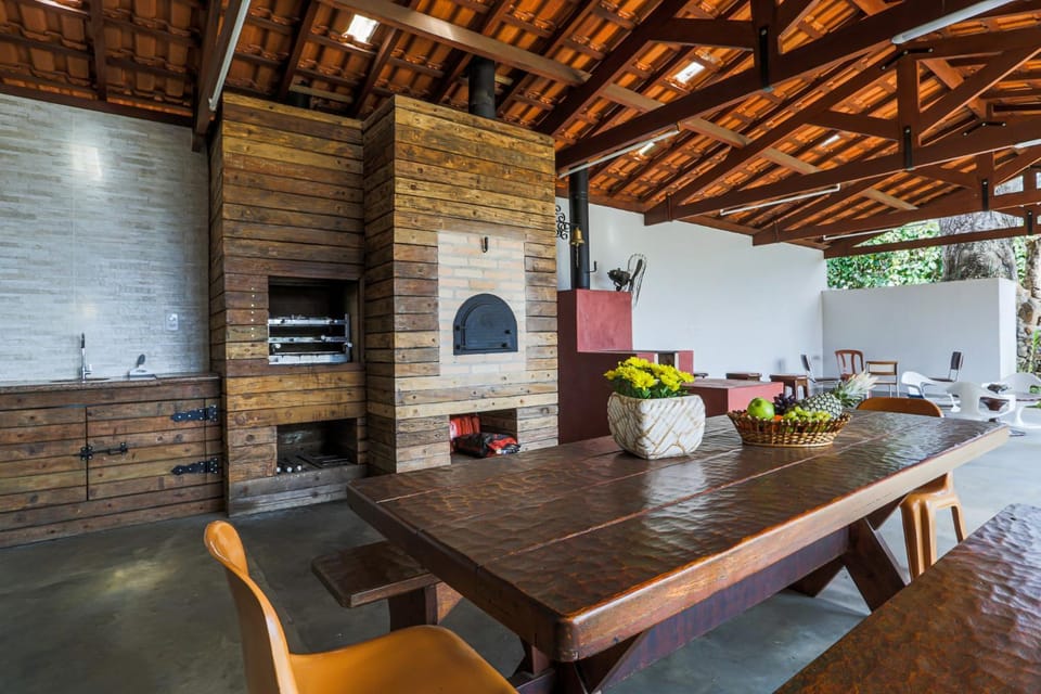 BBQ facilities, Dining area