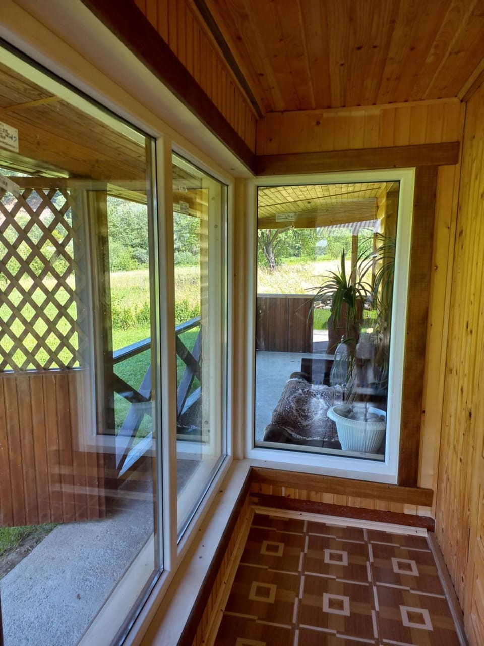 Садиба Федорчуків За рікою House in Ukraine