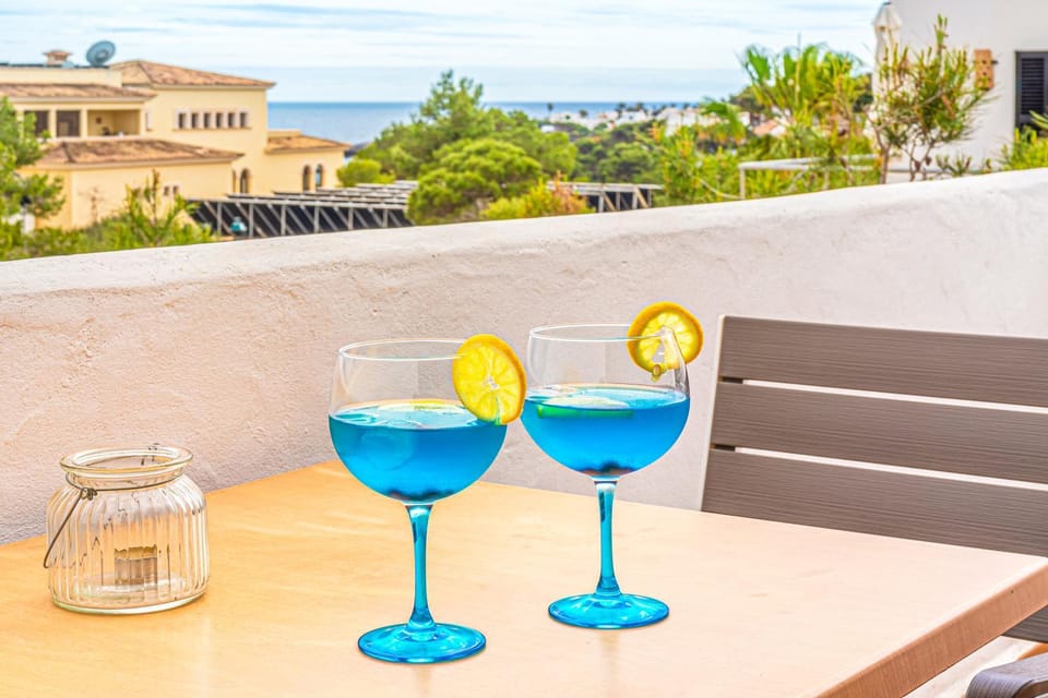 Apartamentos Karin 2ºD Apartment in Cala Ferrera
