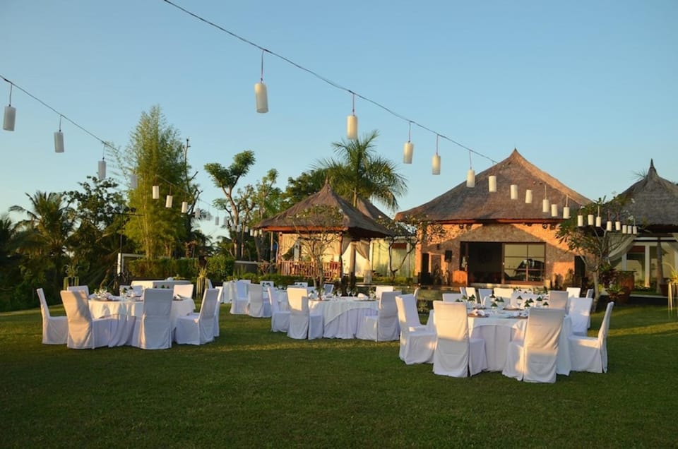 Garden, Food and drinks, Evening entertainment, Garden view, wedding