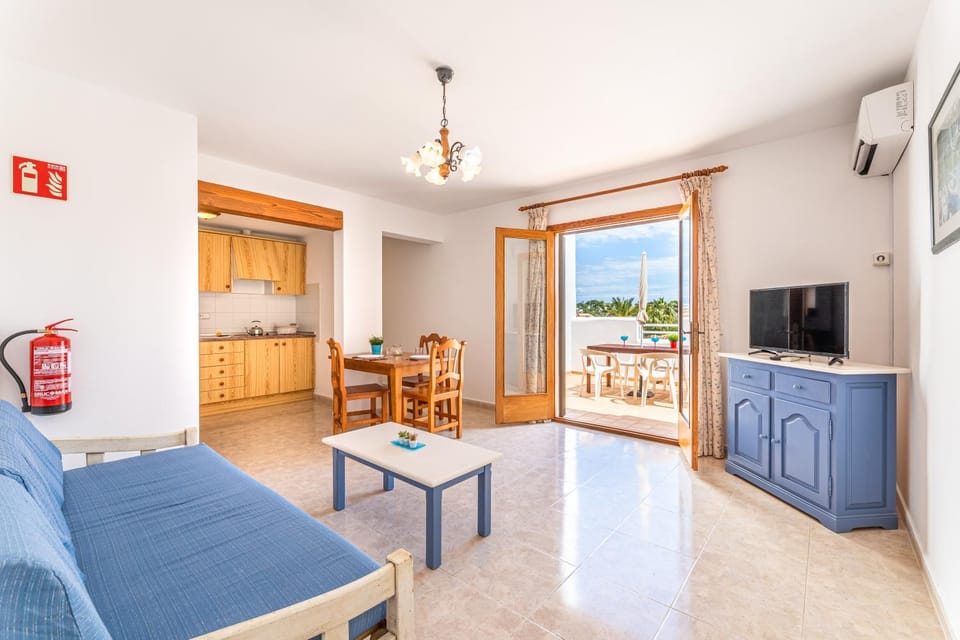 Apartamentos Karin 1ºB Apartment in Cala Ferrera