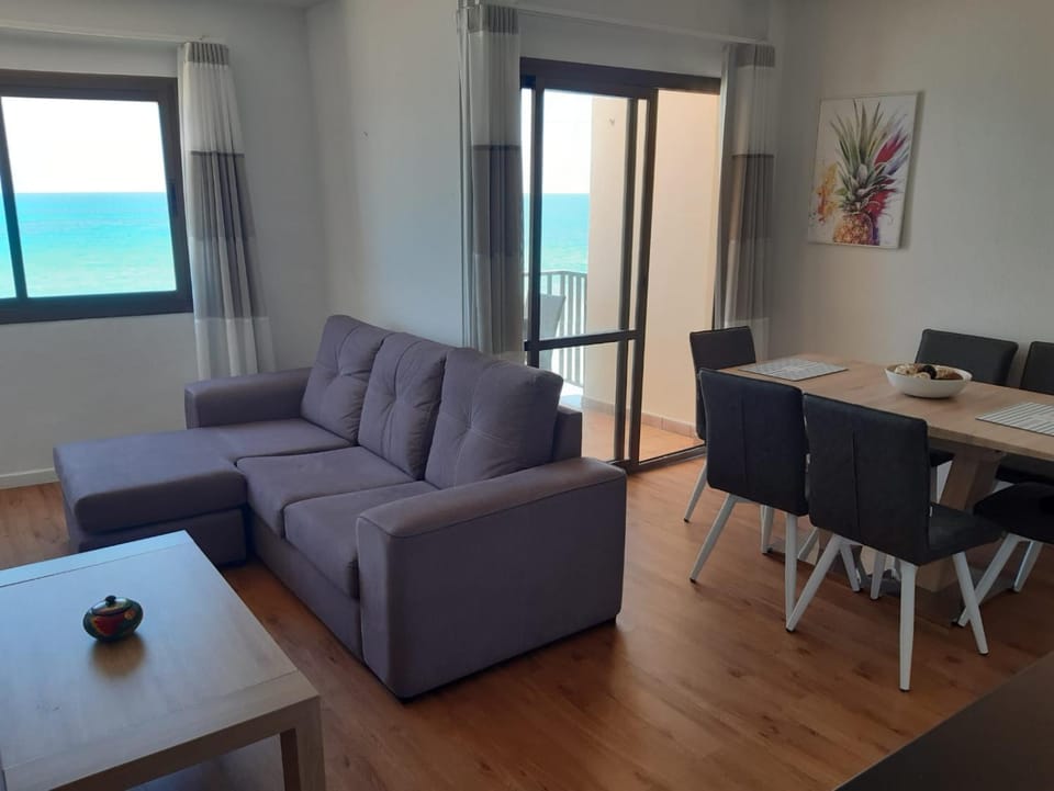 Living room, Dining area, Sea view