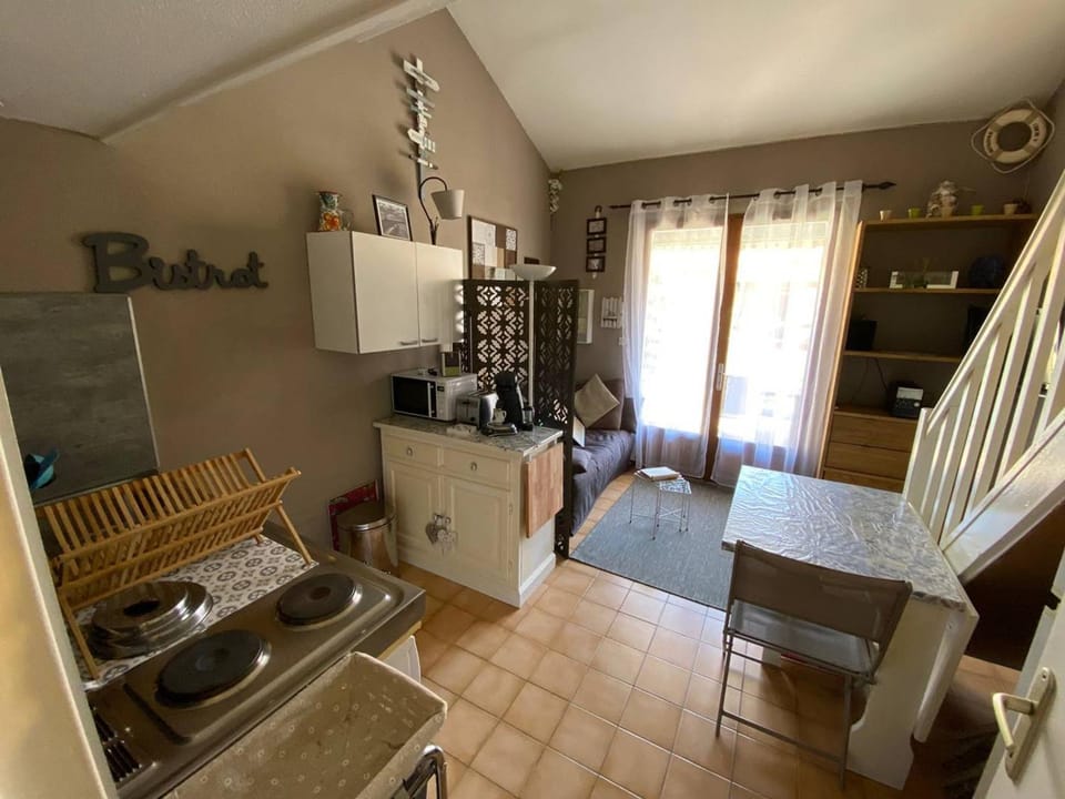 Villa climatisée 4 pers, proche plage, terrasse, Aqualand à 2,5 km - FR-1-81-533 Villa in Leucate