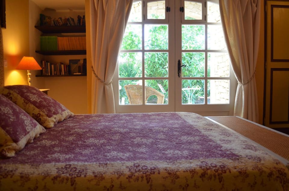 Le Mas Perréal Bed and Breakfast in Provence-Alpes-Côte d'Azur