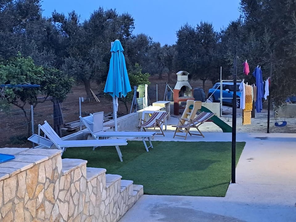 Patio, BBQ facilities, Garden, Pool view, Swimming pool, sunbed