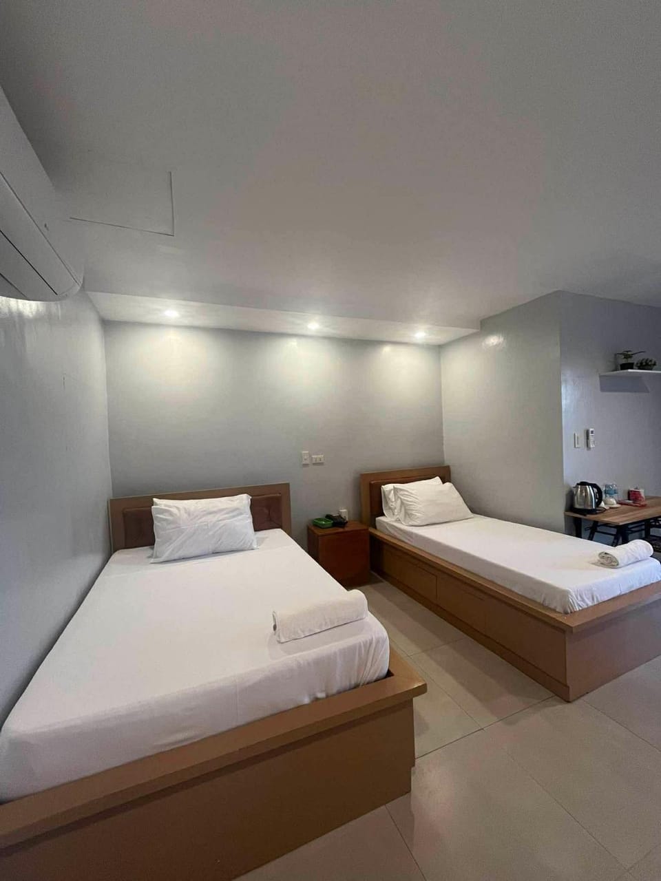 ALESSANDRA HOTEL Hotel in Calabarzon