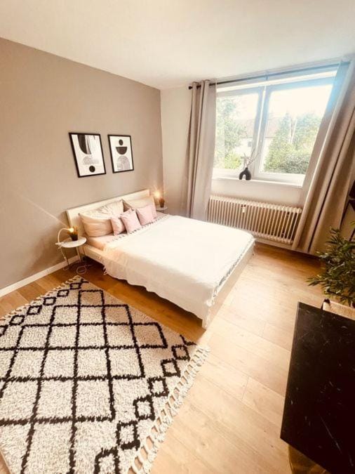 Ferienwohnung an der Uniklinik mit eigener Küche und renoviertem Badezimmer Apartment in Saarland, 66, Germany