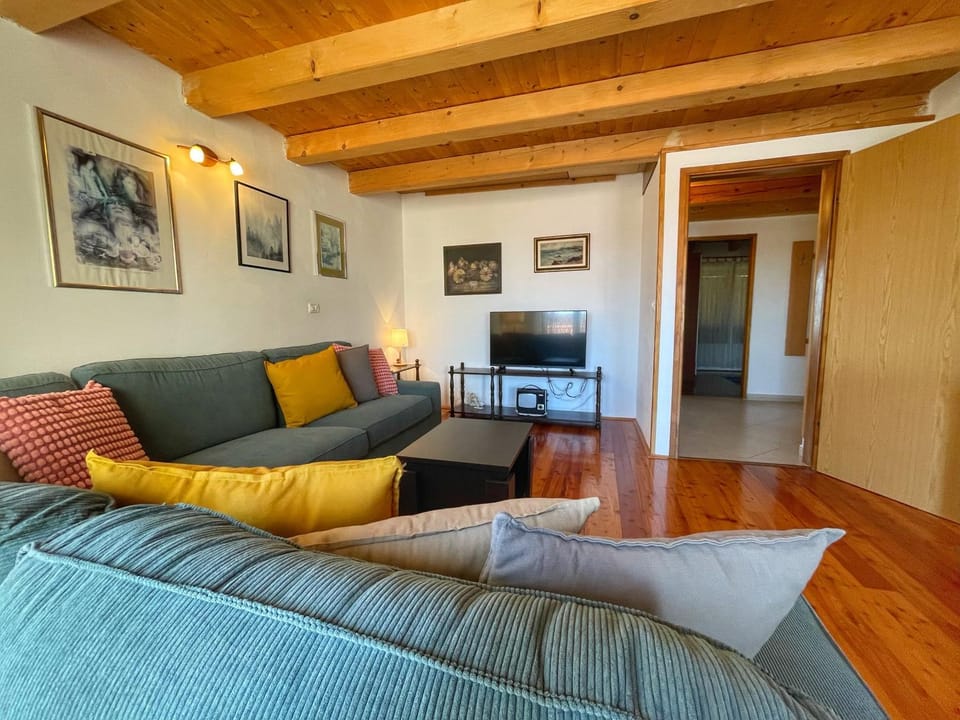 Valentina Apartment in Novigrad