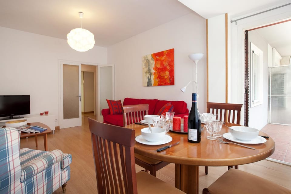 Living room, Dining area