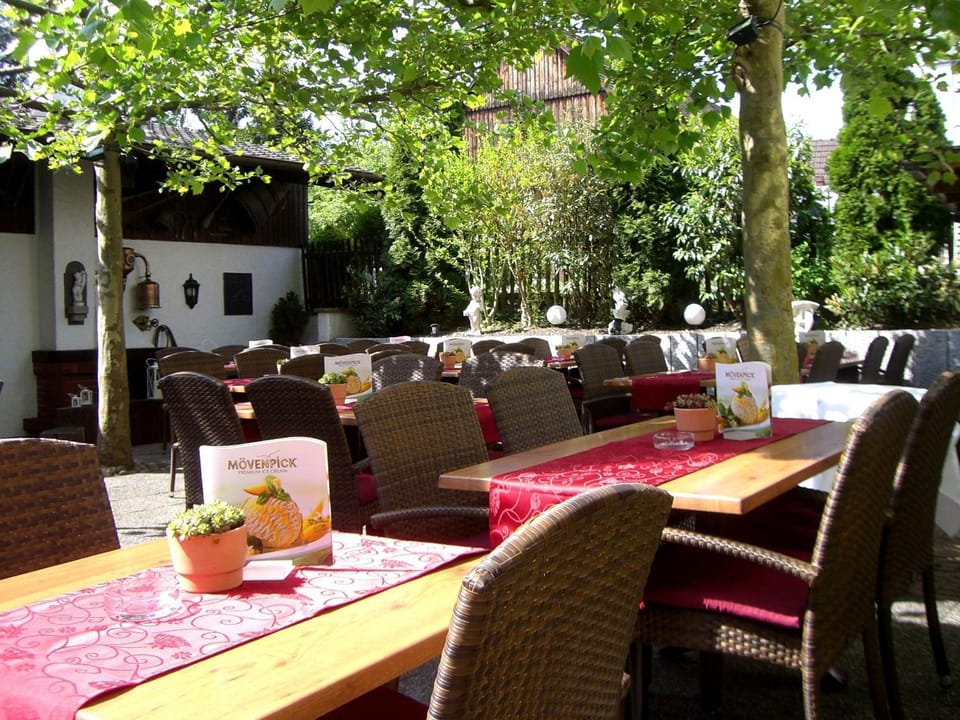 Patio, Restaurant/places to eat, Balcony/Terrace, Other