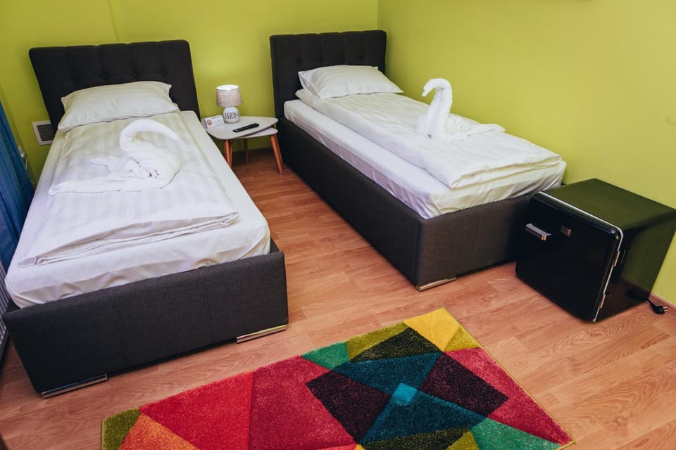 GUITAR - Camere de Inchiriat Bed and Breakfast in Sibiu