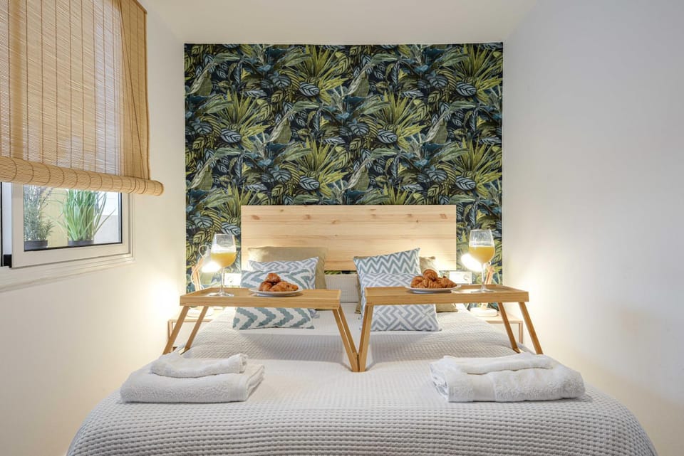 Beach, Restaurants and Views Apartment in Castelldefels