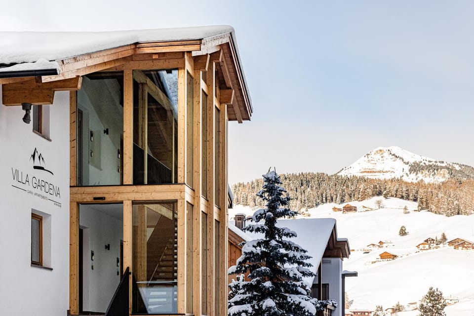 Property building, Winter, Mountain view