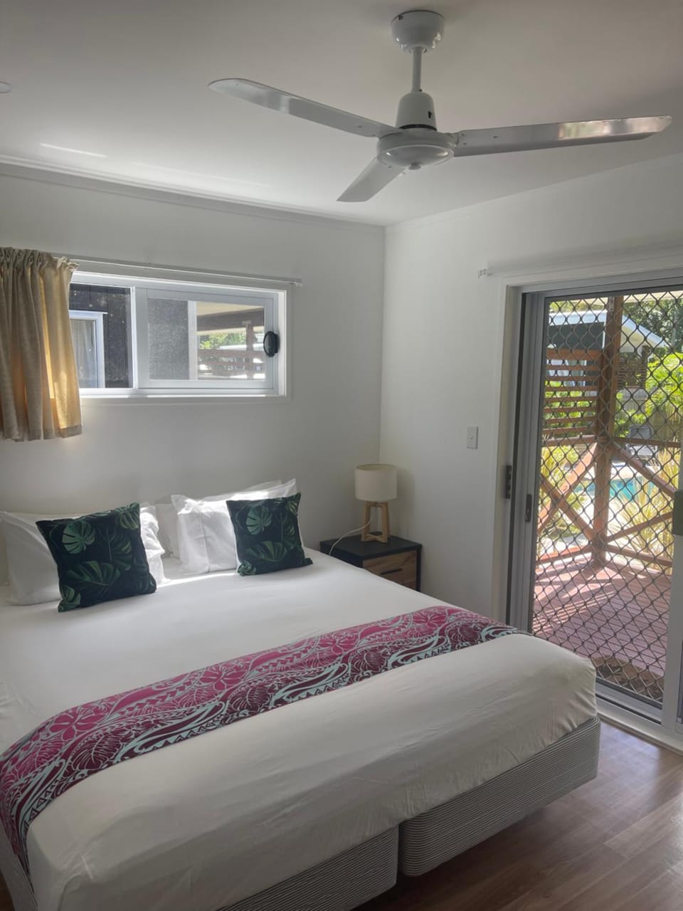 Bed, Balcony/Terrace, Photo of the whole room, Bedroom, Pool view