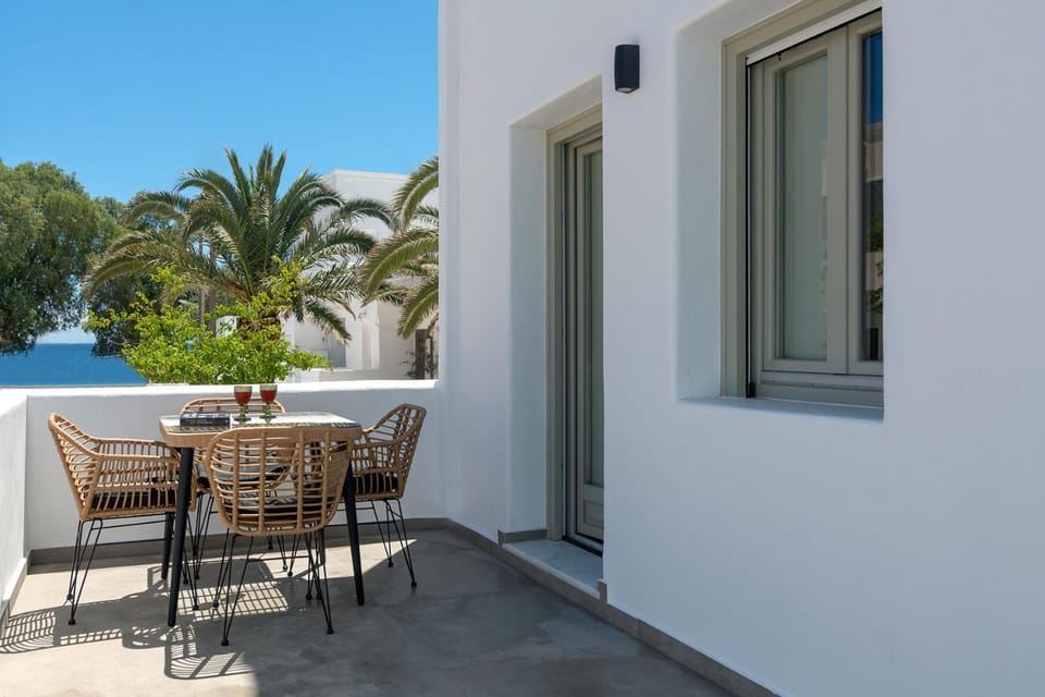 Property building, Patio, Day, Natural landscape, View (from property/room), Balcony/Terrace, Living room, Seating area, Dining area, Sea view