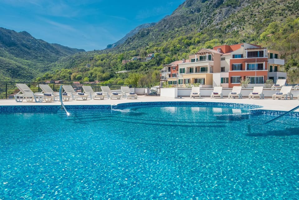 Property building, Swimming pool