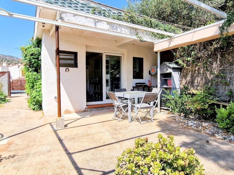 Maison 4* indépendante avec vue sur vignes - Terrasse - Parking - FR-1-309-262 Apartment in Alt Empordà