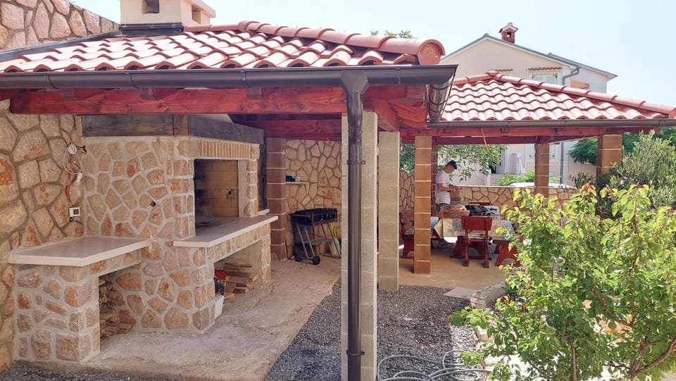 BBQ facilities, Balcony/Terrace