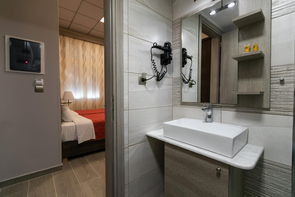 Amalia City Rooms Apartment in Decentralized Administration of the Aegean