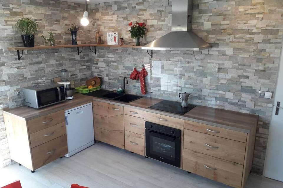 Grand appartement avec jardin Promos en juillet location a la semaine samedi au samedi ou dimanche au dimanche Apartment in Soulac-sur-Mer