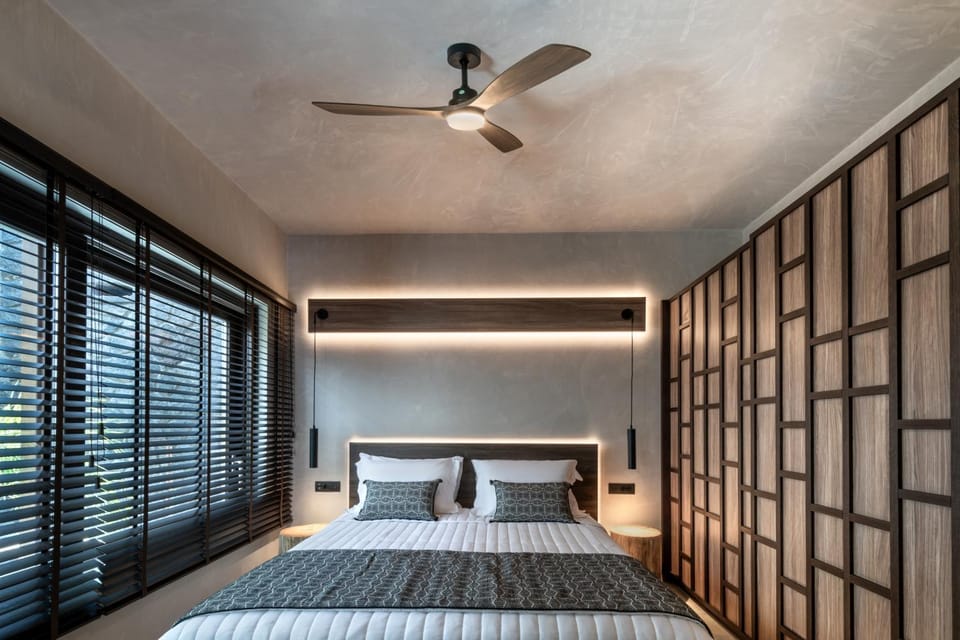 Bed, Bedroom, fireplace, wardrobe