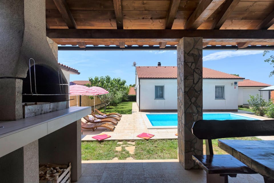 Balcony/Terrace, Pool view
