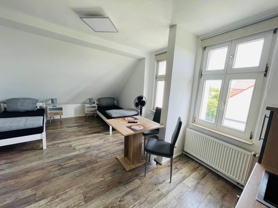 Photo of the whole room, Seating area