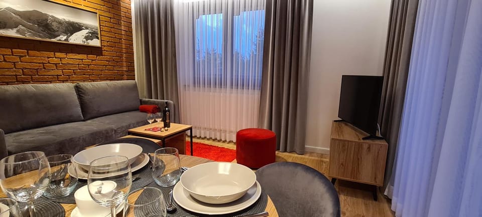 Living room, Seating area, Evening entertainment