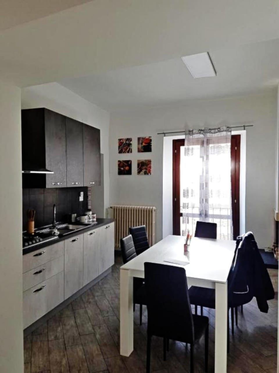 Kitchen or kitchenette, Dining area, minibar, pet friendly, stove