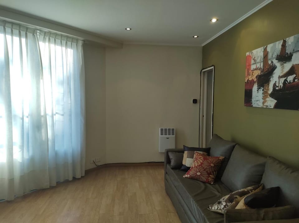 Bed, Living room