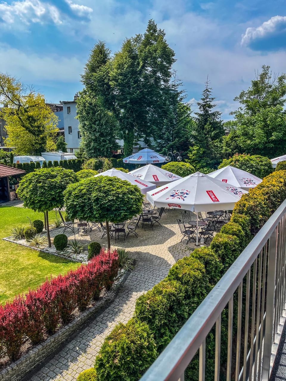 Restaurant/places to eat, Garden